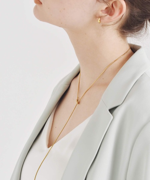 LHME（エルエイチエムイー）の「LHME ドロップY字ロングネックレス/サージカルステンレス316L（金属アレルギー対応）（ネックレス・レディース・ゴールド/シルバー・80ｃｍ）」の7枚目の写真