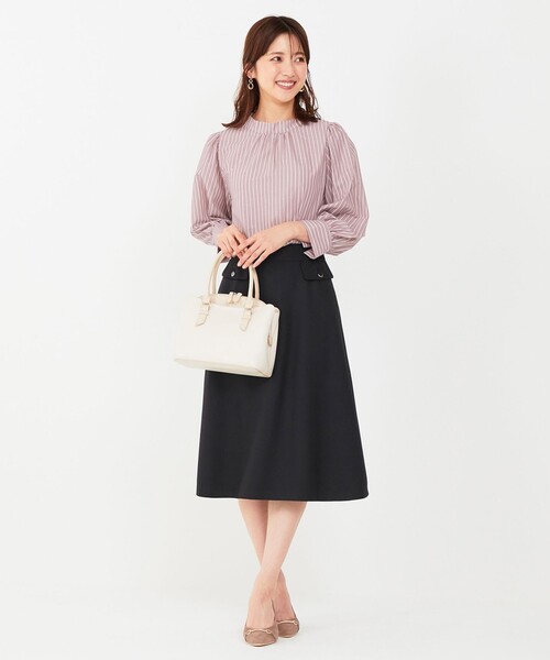 ANY SIS(エニィスィス)の「【洗える】フェイクパールストライプ ブラウス(シャツ/ブラウス・レディース・ベージュ系1/ネイビー系1/ライトグレー系1/ダルブルー系1・4)」の10枚目の写真