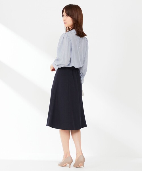 ANY SIS(エニィスィス)の「【洗える】フェイクパールストライプ ブラウス(シャツ/ブラウス・レディース・ベージュ系1/ネイビー系1/ライトグレー系1/ダルブルー系1・4)」の11枚目の写真