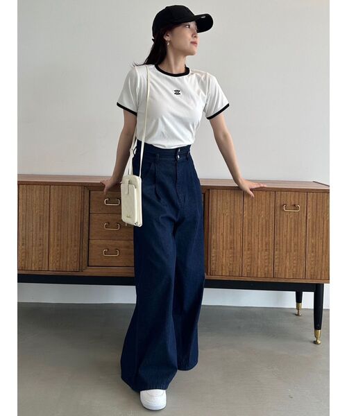 dazzlin（ダズリン）の「スクエアロゴTシャツ（Tシャツ/カットソー・レディース・ピンク/ブラック/オフホワイト・FREE）」の14枚目の写真