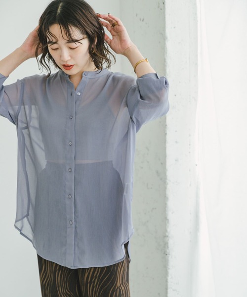 ITEMS URBANRESEARCH（アイテムズ アーバンリサーチ）の「シアーヨウリュウバンドカラーシャツ（シャツ/ブラウス・レディース・ネイビー/ラベンダー/その他1・FREE）」の2枚目の写真
