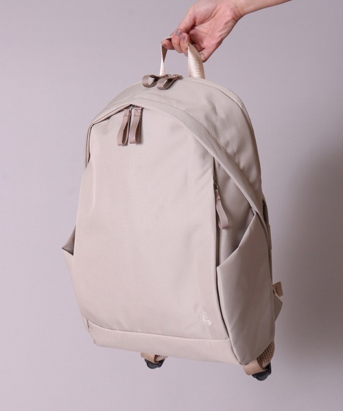 anello(アネロ)の「(LF)【anello】7ポケット デイパック(バックパック/リュック・レディース・ネイビー/ライトベージュ/ブラック・ONE SIZE)」の8枚目の写真