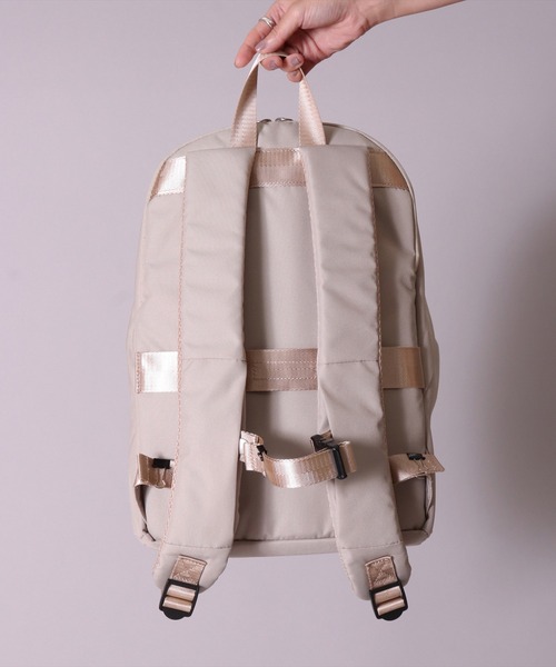 anello(アネロ)の「(LF)【anello】7ポケット デイパック(バックパック/リュック・レディース・ネイビー/ライトベージュ/ブラック・ONE SIZE)」の7枚目の写真
