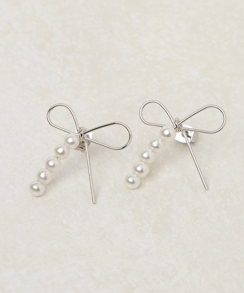 Chico(チコ)の「リボンパールピアス(ピアス(両耳用)・レディース・シルバー/ゴールド・FREE)」の4枚目の写真
