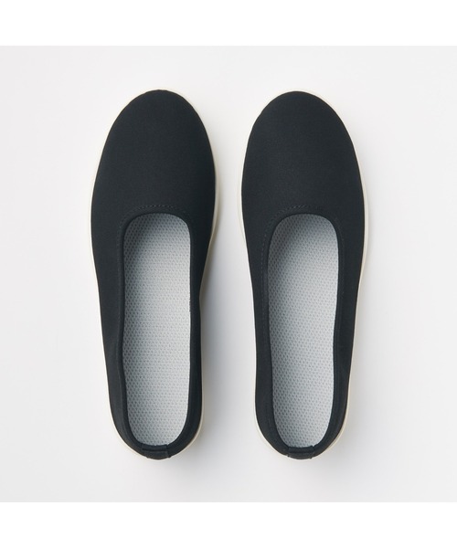 無印良品（ムジルシリョウヒン）の「婦人　軽量　かかとが踏めるスニーカー（スニーカー・レディース・ブラック/キナリ・24.0cm/22.5cm/24.5cm/23.5cm/23.0cm/25.0cm）」の11枚目の写真