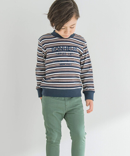 BeBe（ベベ）の「【お揃い】リブマルチボーダーTシャツ(90~150cm)（Tシャツ/カットソー・キッズ・ネイビー・140cm/150cm/130cm/110cm/90cm/100cm/120cm）」の4枚目の写真