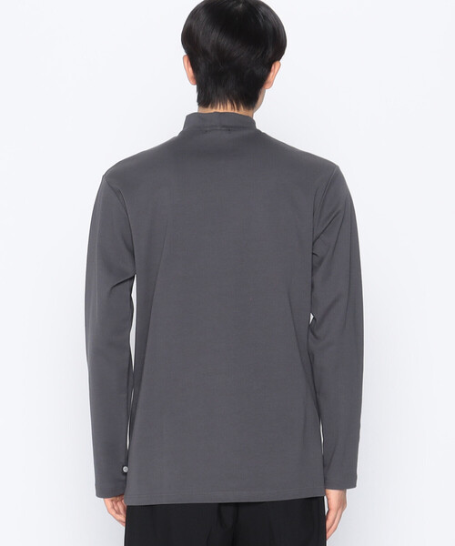 COMME CA ISM（コムサイズム）の「エッセンシャルコットン ロングスリーブ モックネックＴシャツ（Tシャツ/カットソー・メンズ・ブルー/ブラック/ホワイト/チャコール・LARGE/MEDIUM/X-LARGE）」の13枚目の写真