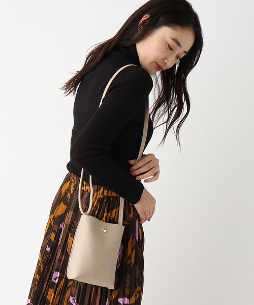 OPAQUE.CLIP(オペークドットクリップ)の「◆【軽量/長さ調整可能】合皮ミニショルダーバッグ(ショルダーバッグ・レディース・ブラック/ベージュ/ブルー/ゴールド/グレー・00)」の3枚目の写真