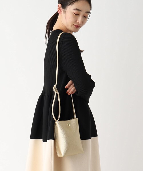 OPAQUE.CLIP(オペークドットクリップ)の「◆【軽量/長さ調整可能】合皮ミニショルダーバッグ(ショルダーバッグ・レディース・ブラック/ベージュ/ブルー/ゴールド/グレー・00)」の11枚目の写真