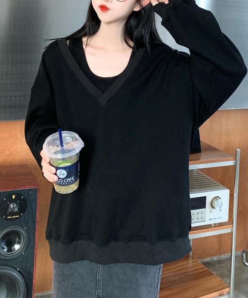 NinaetLina（ニナエリナ）の「インナータンクトップ付きVネックカットソー（Tシャツ/カットソー・レディース・ブラック/ホワイト/グレー・M/L/XL）」の3枚目の写真