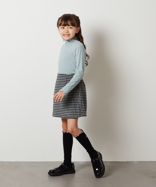 a.v.v（アーヴェヴェ）の「[120-130]【セットアップ対応】シャギーチェック台形スカート（スカート・キッズ・ブラック/ライトグレー・120/130）」の17枚目の写真