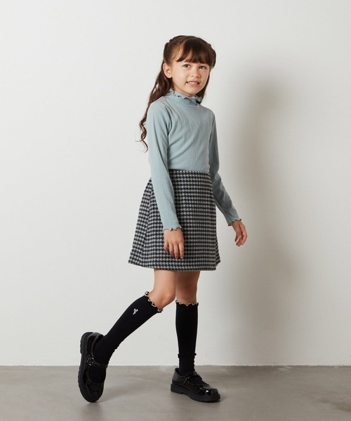 a.v.v（アーヴェヴェ）の「[120-130]【セットアップ対応】シャギーチェック台形スカート（スカート・キッズ・ブラック/ライトグレー・120/130）」の19枚目の写真