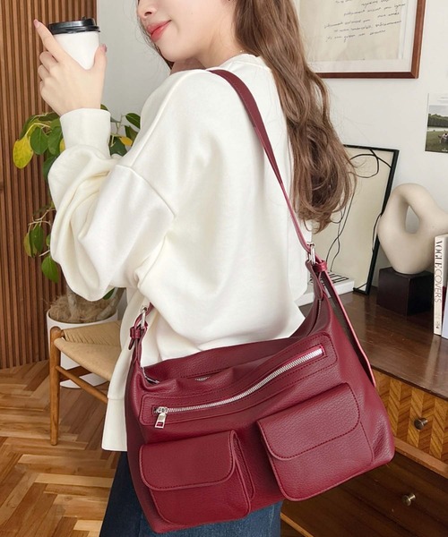 moment+（モーメントプラス）の「ダブルフラップポケットバッグ（ショルダーバッグ・レディース・ブラック/ブラウン/シルバー/アイボリー/ボルドー・FREE）」の14枚目の写真