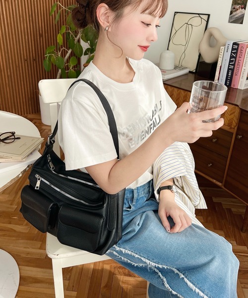 moment+（モーメントプラス）の「ダブルフラップポケットバッグ（ショルダーバッグ・レディース・ブラック/ブラウン/シルバー/アイボリー/ボルドー・FREE）」の17枚目の写真