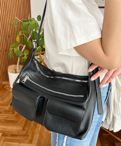 moment+（モーメントプラス）の「ダブルフラップポケットバッグ（ショルダーバッグ・レディース・ブラック/ブラウン/シルバー/アイボリー/ボルドー・FREE）」の18枚目の写真