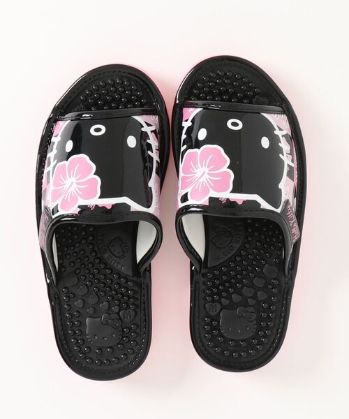 VIBGYOR（ヴィブジョー）の「【Sanrio】サンリオハイビスカスハロキティヘルシーサンダル(MA)（サンダル・レディース・ブラック×ゴールド/ブラック×ピンク/サックスブルー/ピンク・M/L）」の7枚目の写真