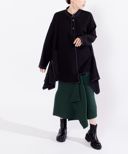 OSMOSIS(オズモーシス)の「アシンメトリーフレアーブラウス(ポロシャツ・レディース・アイボリー/ブラック/グレー・ONE SIZE)」の13枚目の写真