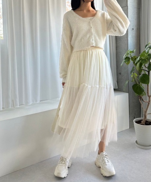 OLIVE des OLIVE（オリーブデオリーブ）の「ハートボタンフェザーカーデ　1041050020（カーディガン/ボレロ・レディース・オフホワイト/チャコールグレー/グレイッシュベージュ/ミント・FREE）」の5枚目の写真