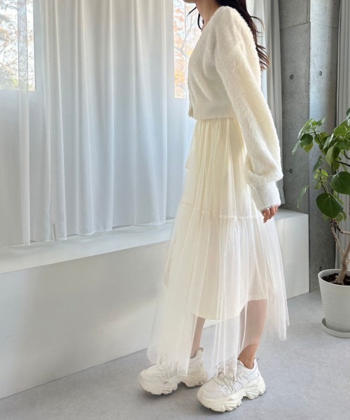 OLIVE des OLIVE（オリーブデオリーブ）の「ハートボタンフェザーカーデ　1041050020（カーディガン/ボレロ・レディース・オフホワイト/チャコールグレー/グレイッシュベージュ/ミント・FREE）」の6枚目の写真