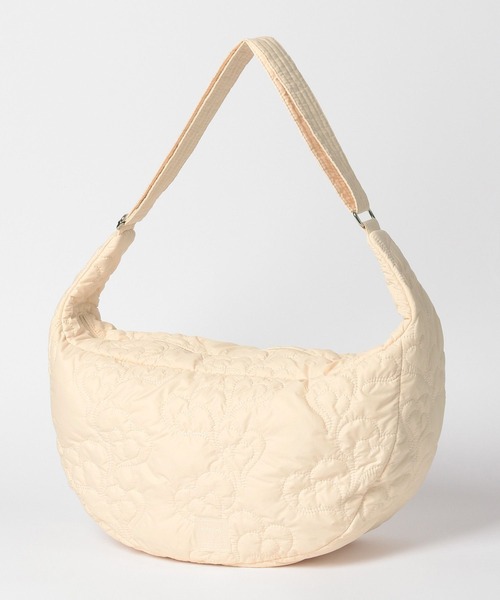 tiny tiny（ティニーティニー）の「モチーフキルトショルダーバッグ[tiny tiny(ティニーティニー)]（ショルダーバッグ・レディース・グレー/アイボリー/チャコール/スモーク/ピンク/ホワイト系その他/ブルー系その他/シルバー/ブラック/ライトブルー/ブルー/チェック/レオパード・0）」の2枚目の写真