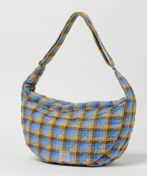 tiny tiny（ティニーティニー）の「モチーフキルトショルダーバッグ[tiny tiny(ティニーティニー)]（ショルダーバッグ・レディース・グレー/アイボリー/チャコール/スモーク/ピンク/ホワイト系その他/ブルー系その他/シルバー/ブラック/ライトブルー/ブルー/チェック/レオパード・0）」の16枚目の写真