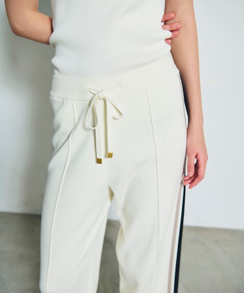 GRACE CONTINENTAL（グレースコンチネンタル）の「サイドラインニットパンツ（その他パンツ・レディース・ホワイト/ブラック・36）」の7枚目の写真