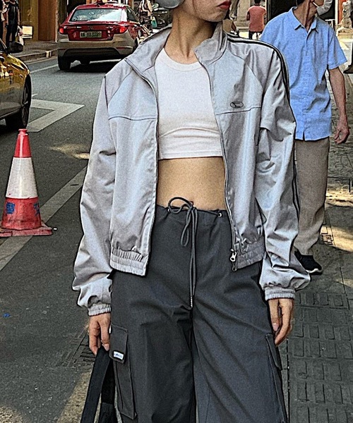 SHEPP(シープ)の「スタンドカラー ラインジャージトップス(ジャージ・レディース・シルバー・M/L)」の21枚目の写真