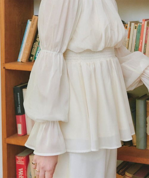 KOBE LETTUCE（コウベレタス）の「ラメシアーオフショルブラウス（シャツ/ブラウス・レディース・ブラック/ピンク/アイボリー・M）」の5枚目の写真