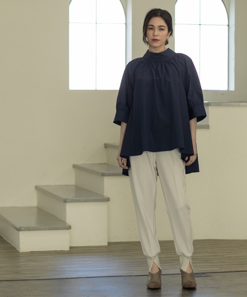 OPAQUE.CLIP（オペークドットクリップ）の「◆スタンドカラーチュニックフレアブラウス【洗濯機洗い可】（シャツ/ブラウス・レディース・ネイビー/ブラック/オフホワイト・00）」の17枚目の写真