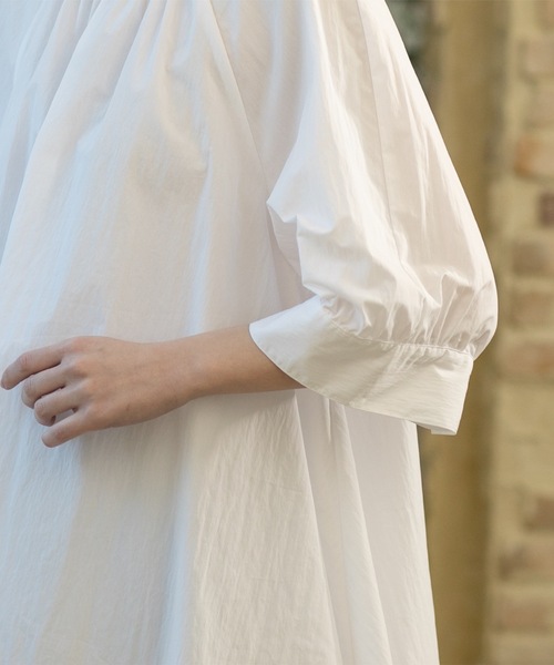 OPAQUE.CLIP（オペークドットクリップ）の「◆スタンドカラーチュニックフレアブラウス【洗濯機洗い可】（シャツ/ブラウス・レディース・ネイビー/ブラック/オフホワイト・00）」の13枚目の写真