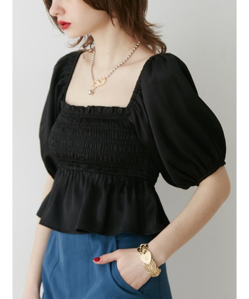 jouetie（ジュエティ）の「シャーリング2WAYブラウス（シャツ/ブラウス・レディース・オフホワイト/ブラック/ピンク/グリーン・MEDIUM）」の2枚目の写真