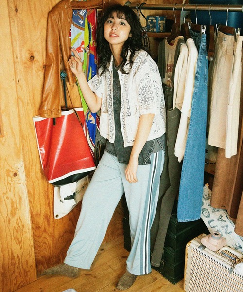 DOUBLE NAME（ダブルネーム）の「レトロ配色ライン トラックパンツ（その他パンツ・レディース・ベージュ/ブラック系/ブルー・FREE）」の3枚目の写真