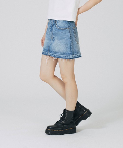 X-girl（エックスガール）の「5POCKET DENIM MINI SKIRT（デニムスカート・レディース・インディゴブルー/ライトインディゴブルー・S/M）」の19枚目の写真