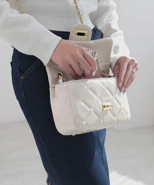 Julia Boutique（ジュリアブティック）の「パールキルティングミニバッグ/24102（ショルダーバッグ・レディース・ホワイト/ピンク/ブラック・ONE）」の21枚目の写真