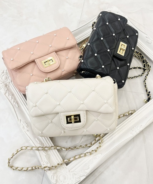Julia Boutique（ジュリアブティック）の「パールキルティングミニバッグ/24102（ショルダーバッグ・レディース・ホワイト/ピンク/ブラック・ONE）」の6枚目の写真