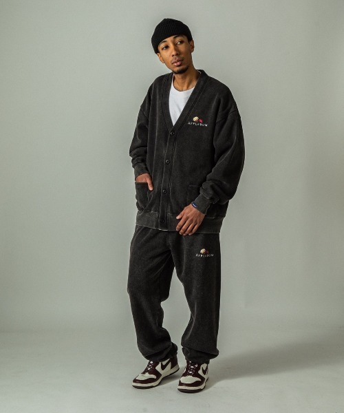 APPLEBUM(アップルバム)の「Powder Bleach Sweat Cardigan(カーディガン/ボレロ・メンズ・ブラック・MEDIUM/LARGE/X-LARGE)」の2枚目の写真