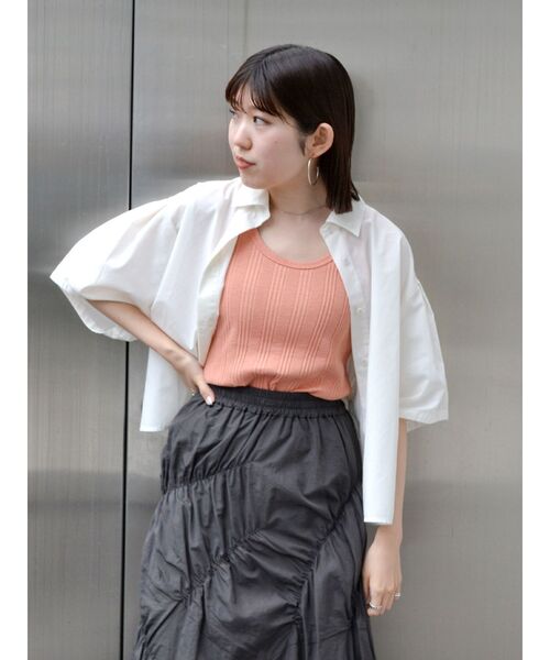 Ungrid(アングリッド)の「【WEB限定】タックデザインハーフスリーブシャツ(シャツ/ブラウス・レディース・オフホワイト/ピンク/ブルー・FREE)」の12枚目の写真