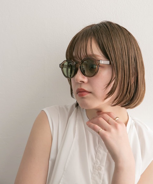 KBF（ケイビーエフ）の「ボストンフレームサングラス（メガネ・レディース・ブルー/クリア/グリーン・ONE）」の8枚目の写真