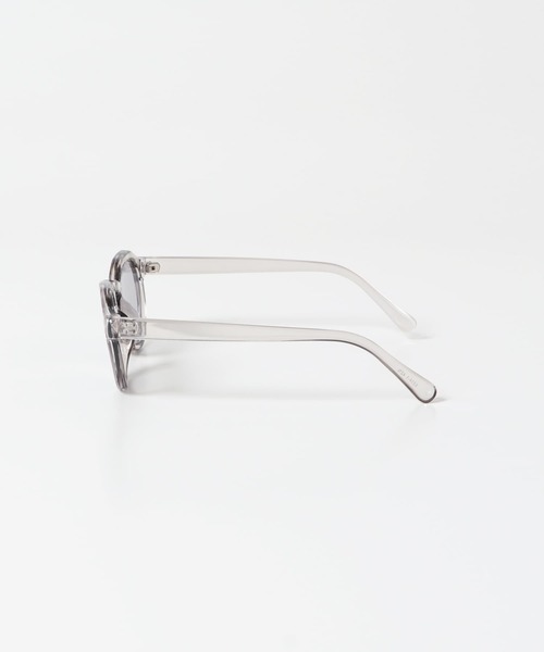 KBF（ケイビーエフ）の「ボストンフレームサングラス（メガネ・レディース・ブルー/クリア/グリーン・ONE）」の17枚目の写真