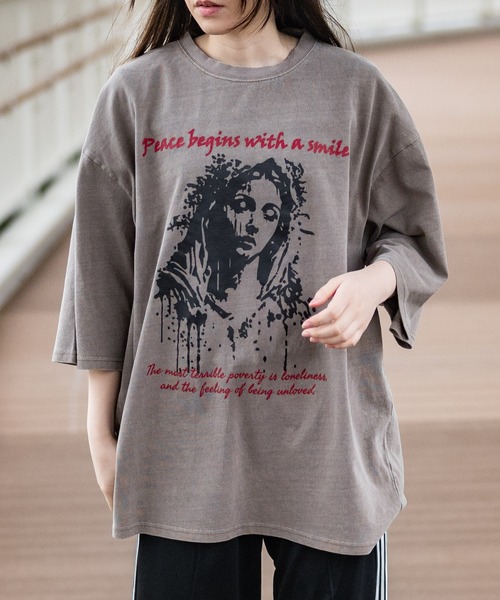 JOHN'S CLOSET(ジョンズクローゼット)の「【i】ピグメント加工 ヴィンテージプリント ビッグTシャツ(Tシャツ/カットソー・メンズ・ブラック系2/ブラック系7/ブラック系5/ブラウン系2/ブラウン系1/ブラウン系7/ブラック系3/ブラック系1/ブラウン系5/ブラウン系3/ブラウン系4/ブラウン系6/ブラウン系8/ブラウン系9/ブラック系/モカ/ブラック系8/ブラック系9/ブラウン系その他/ブラウン系/ブラック/ブラック系6/ブラック系4/ブラック系その他・X-LARGE/MEDIUM/LARGE)」の18枚目の写真