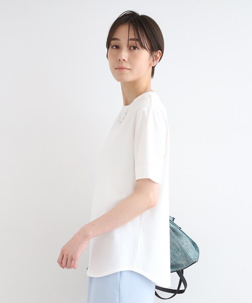 INDIVI(インディヴィ)の「◆【洗える】大人きれいめデザインTシャツ(Tシャツ/カットソー・レディース・ホワイト/ブラック/ナチュラル・05/12/13/15 /19/38)」の5枚目の写真