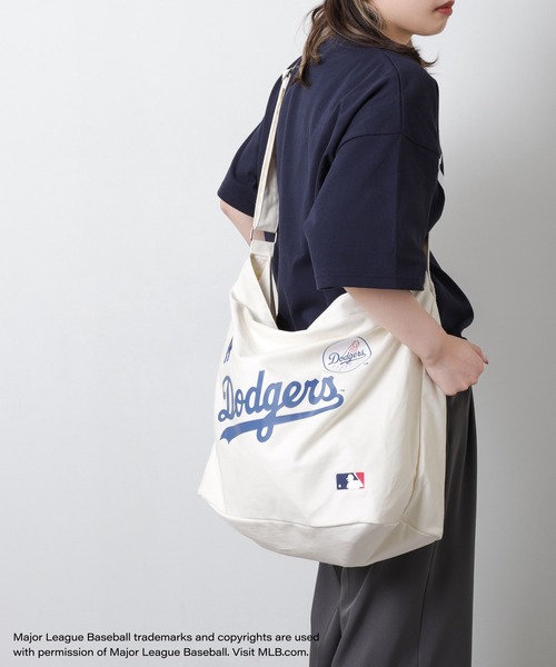 MLB（メジャーリーグベースボール）の「【MLB】 キャンバス ショルダーバッグ / ポストマンバッグ（ショルダーバッグ・メンズ・ブラック/オフホワイト/ネイビー・FREE）」の6枚目の写真