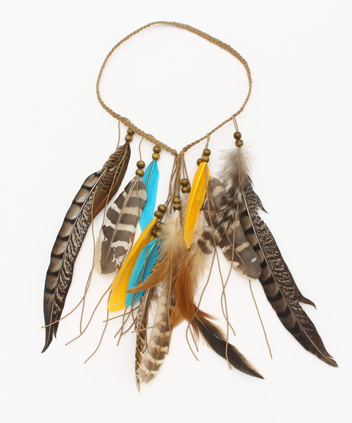 AZUL by moussy（アズールバイマウジー）の「カラーフェザーヘッドバンド（ヘアゴム・レディース・ブラウン系その他/ベージュ系その他・FREE）」の3枚目の写真