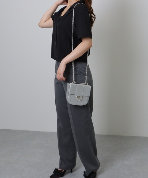 Lace Ladies(レースレディース)の「コンパクト ラウンド 2WAY チェーン ショルダーバッグ(ショルダーバッグ・レディース・ブラック/シルバー・FREE)」の11枚目の写真