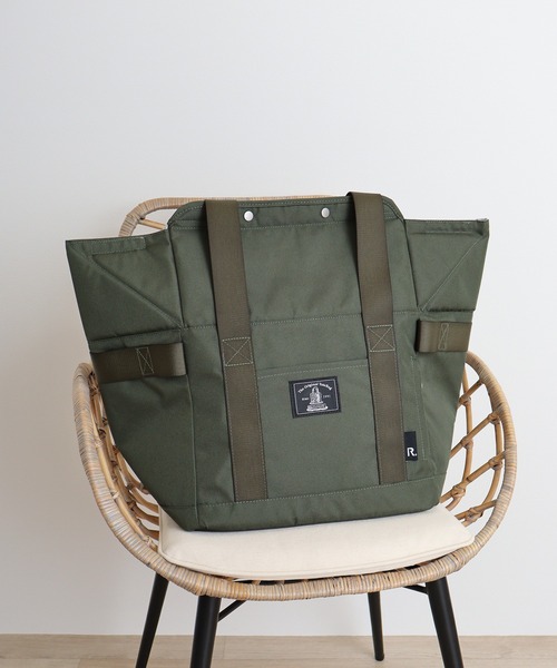 ROOTOTE(ルートート)の「ルートート 簡易保冷機能付きトートバッグ(トートバッグ・メンズ・ブラック/ネイビー/ベージュ/カーキ・F)」の3枚目の写真