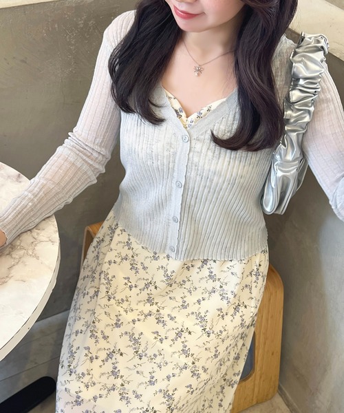 apres jour(アプレジュール)の「シアーリブカーディガン(カーディガン/ボレロ・レディース・ブラック/ライトブルー/オフホワイト・X-LARGE/フリー)」の3枚目の写真