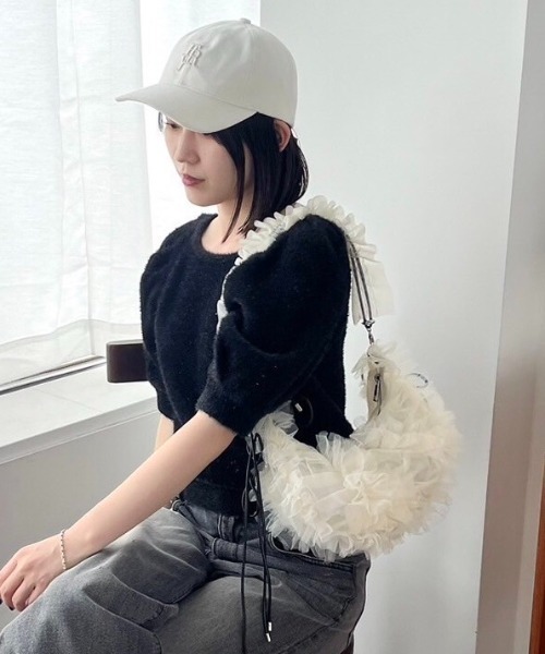 FRAY I.D - 新品未使用タグ付き FRAY I.D 2wayラメフェザーパフスリーブニット FRAY I.D（フレイアイディー）の「2wayラメフェザーパフスリーブ