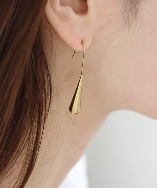 abaskdesign（アバスクデザイン）の「金属アレルギー対応 ドロップロングフックピアス（ピアス（両耳用）・レディース・ゴールド/シルバー・FREE）」の5枚目の写真
