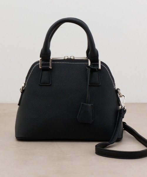 AZUL by moussy(アズールバイマウジー)の「ダブルジッパーハンドバッグ(ハンドバッグ・レディース・シルバー/ブルー/グレー/レッド/ブラック/アイボリー/グリーン系その他2/ベージュ/ブラウン/グリーン・FREE)」の2枚目の写真