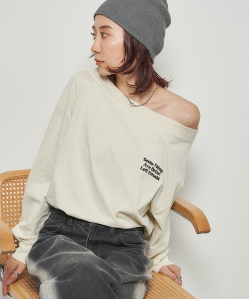 Auntie Rosa Holiday(アンティローザホリデー)の「ピグメントオフショルロンTEE(Tシャツ/カットソー・レディース・チャコールグレー/ナチュラル・FREE)」の1枚目の写真